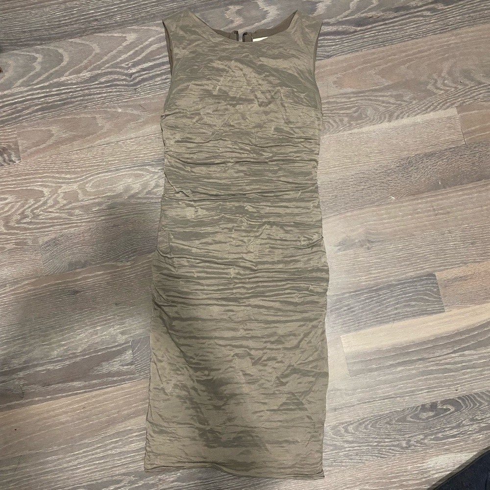 Size 4 Nicole Miller dress.